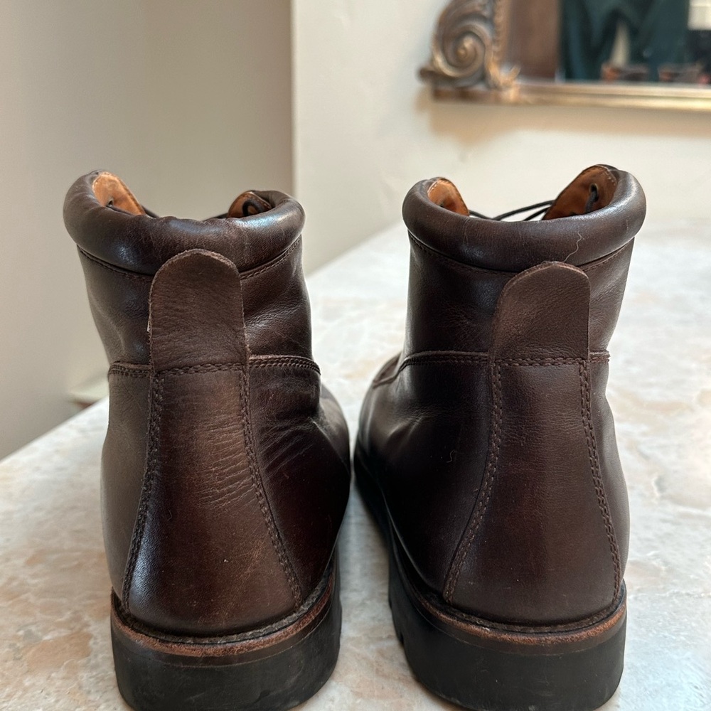 Cole Haan Classic Brown Leather Men's Chukka Boots Size 10. - Picture 3 of 6